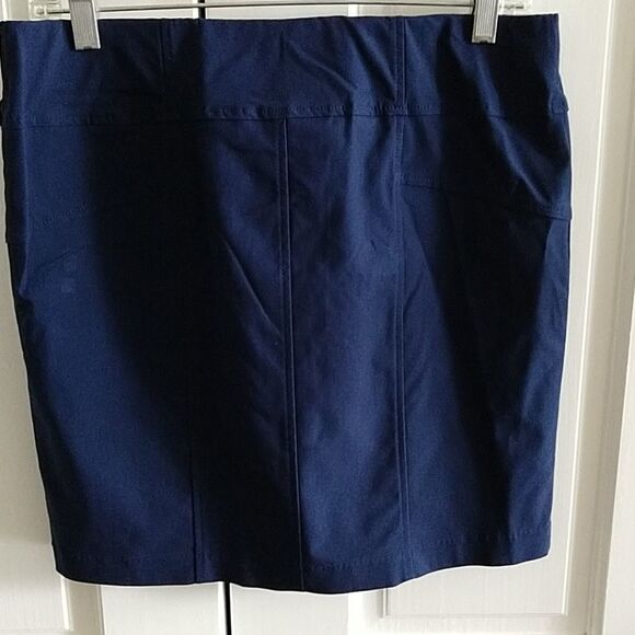 Simply Vera skirt  - Picture 2 of 7